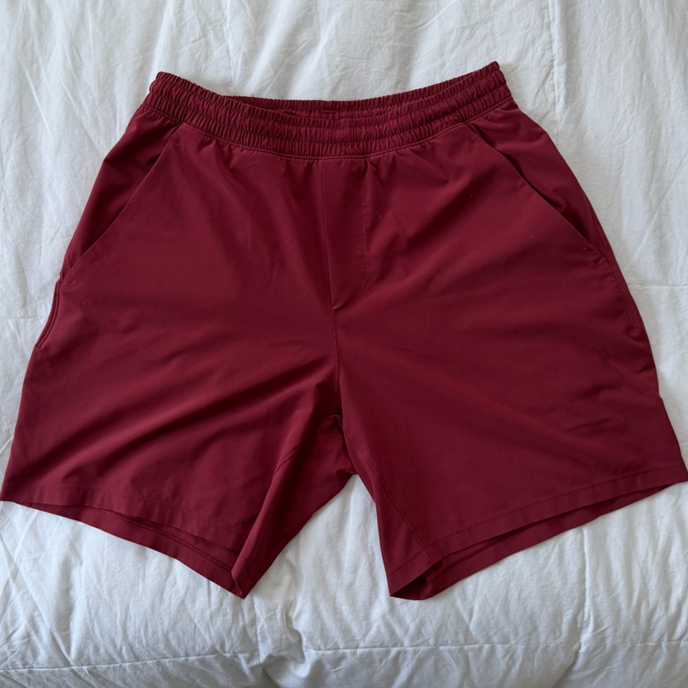 Lululemon Men’s Pace Breaker Shorts